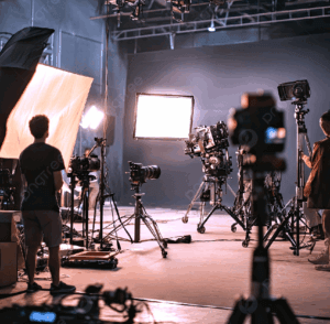 إبراهيم أبو ذكري يكتب: نحن أمام (كارثة حقيقية) حين يصبح الكمبيوتر تهمة والإبداع جريمة..!