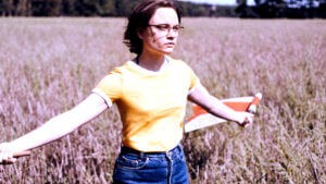 فيلم SOUND OF FALLING مابين الصدمات المتوارثة.. والتجارب المكبوتة