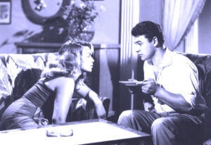 الفاتنة (هند رستم).. قليلا ما رأيناها تقوم بدور الأم في سنوات نجوميتها الأولى