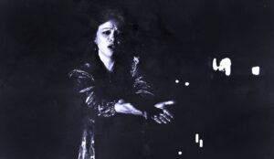 (فاتن حمامة).. نجحت في تقديم شرائح مختلفة للأم المثقفة، والبسيطة، والراقية (2 /2)