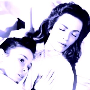 الفاتنة (هند رستم).. قليلا ما رأيناها تقوم بدور الأم في سنوات نجوميتها الأولى