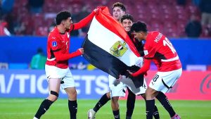 مصطفى قمر يحتفل بتأهل (منتخب مصر) إلى كأس العالم