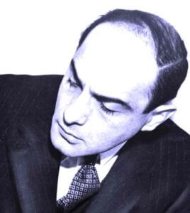 حنان أبو الضياء تكتب: (القمر الأزرق) بين المزاح والتلميحات... والحقائق اللاذعة