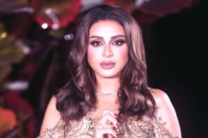 محمد شمروخ يكتب: نداء إلى بعض (الفنانين): (أرجوكم اخرسوا)!