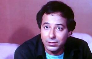 (صلاح السعدني).. العمدة الذي لم يغادرنا أبدًا