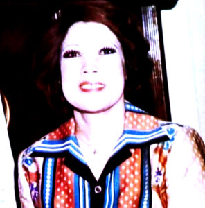 (شوفوا الدنيا) الأغنية التى لحنها السنباطي، لأم كلثوم، وغنتها (ياسمين الخيام) بلحن حلمي بكر.