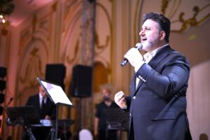 مصمم حفلات هوليوود (آدم عفارة) يقدم ليلة ملكية في في بغداد