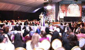 المطربة (سلمى رشيد) تحيي حفلا فنيا وإنسانيا بعنوان (أنامل النور.. قفطان الخير)