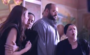 (كريم الشناوي): (السادة الأفاضل) لا يُعد فيلمًا كوميديًا بحتًا كما قد يظن البعض!