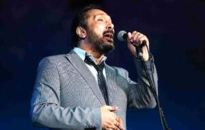 رضا العربي يكتب: (علي الحجار).. حين يتوضأ الصوت بالكلمة.. يولد الفن من رحم الروح