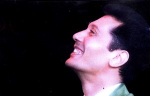 رضا العربي يكتب: (علي الحجار).. حين يتوضأ الصوت بالكلمة.. يولد الفن من رحم الروح