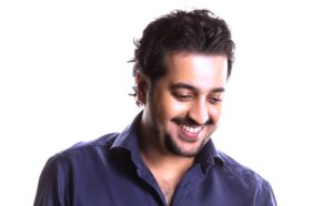 (عادل محمود): عملي مع أولادي في ألبومي الجديد مطلب فني، وليس مجاملة