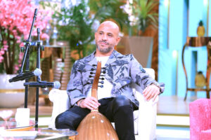 (عزيز الشافعي) يصرخ عاليا: ياهووووه (قرار غلط) كتبت ولحنت خصيصا لعمر كمال.