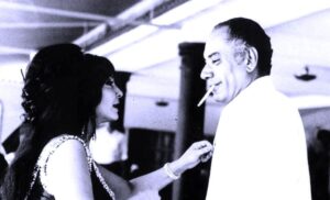 لماذا رمى المخرج (فطين عبد الوهاب) يمين الطلاق على أحمد رمزي بدلا من زوجته؟!