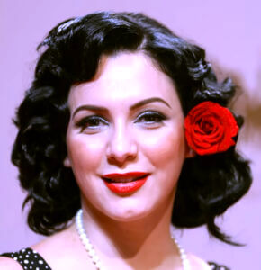 عامر فؤاد عامر يكتب: (سلاف فواخرجي).. محاكمة الفنان في زمن الانقسام