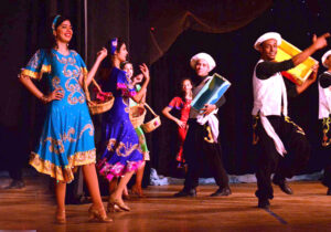 كمال زغلول يكتب: البنية الثقافية والابداع (المسرح الشعبي).. (1)