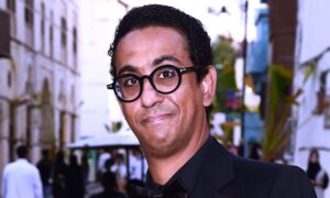 الأخطاء التاريخية، وضعف السيناريو، وسجاير الحشيش، أساءوا لـ (الست)