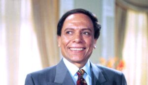 رضا العربي يكتب: (عادل إمام)… حين يتحوّل الضحك إلى طريقة لفهم الوجود