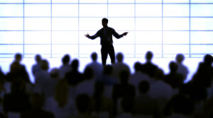 كمال زغلول يكتب: (فن الإلقاء) الشعبي.. علم قائم بذاته