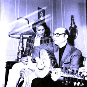 ننفرد بنشر الأبيات المحذوفة من (فاتت جنبنا) للعندليب، ومحمد عبدالوهاب، وحسين السيد