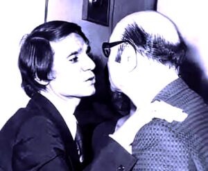 ننفرد بنشر الأبيات المحذوفة من (فاتت جنبنا) للعندليب، ومحمد عبدالوهاب، وحسين السيد