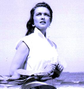 (مريم فخر الدين).. الجميلة التى زحفت الي الأدوار الثانوية عن رضا تام، بسبب أمومتها! (2)