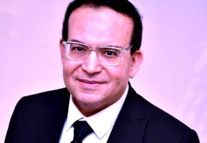 (فوزي إبراهيم): كتبت (صابر وراضي) لصابر الرباعي، لكن غناها (جورج وسوف)