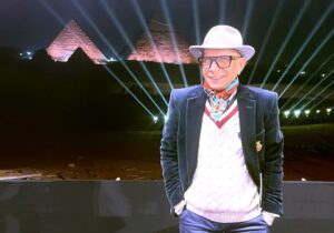 (وليد عوني) يناقش السينوغرافيا في المسرح المصري الحديث بكلية الفنون والتصميم