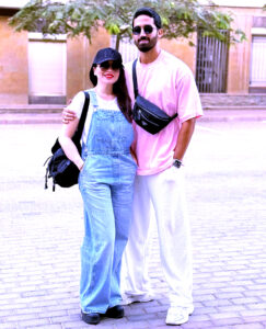 (مي عز الدين) تلفت الأنظار بسبب زوجها، وتعلن تأجيل مسلسلها (قبل وبعد)