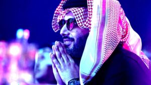 إلى المستشار (تركي آل شيخ): ياعم هذا الولد (عمرو أديب)!