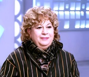 (شيرين) تنعي (سمية الألفي) وتؤكد: كانت ست مصرية أصيلة