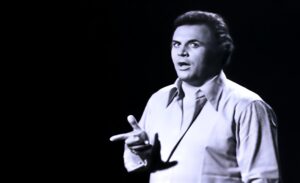 (فهد بلان).. صوت جبلي غيّر ملامح الغناء العربي