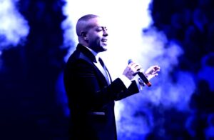 (تامر عاشور) و(آدم) و أحمد سعد) يتألقون في ليلة استثنائية على مسرح الكويت أرينا