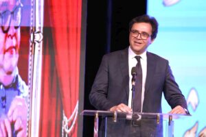 سر دموع (خالد جلال) في يوم تكريمه بالمسرح القومي