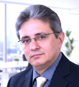 إلى المستشار (تركي آل شيخ): ياعم هذا الولد (عمرو أديب)!