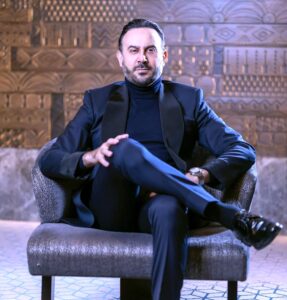 (قصي خولي): أعود للمسرح بعد 15 عاما بـ (عرس مطنطن)، وانتظروا خمس أرواح