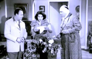 تعرف على سر ضرب (زينات صدقي) لـ (عبدالعزيز محمود) في فيلم (علشان عيونك)!