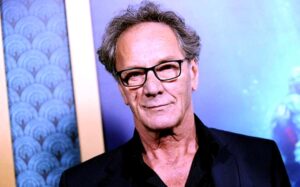 (مهرجان العودة السينمائي) يهدي دورته العاشرة لروح (محمد بكري)