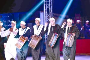 تامر عبدالمنعم، أن (المهرجان القومي للفنون الشعبية)، فرصة كبيرة لاستعراض فنون مصر الشعبية وتراثها