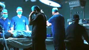 السير (مجدي يعقوب): العلاقة بين الطبيب والمريض عهد مقدس لا يشترى بالمال