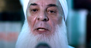 (الملحد).. فيلم وقع في فخ المقال السياسي على حساب الدراما!