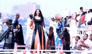 (يوسف شاهين): صعب جداً أن يرسم كاتب شخصية لها نفس قوة أم كلثوم وذكائها! (1/2)