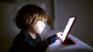 النائب (أحمد بدوي) يؤكد أهمية حماية الأطفال مع الاستفادة من التكنولوجيا الحديثة