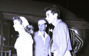 (يوسف شاهين): اعتزال محسن محيي الدين عذبني، وتمنيت أن يكون عبدالحليم بطل (الاختيار) (2/2)