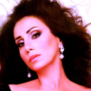 (مها الريم).. مطربة رائعة الصوت تاهت في طريق الفن، وحضورها لا يتناسب مع موهبتها