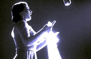 محمود عطية يكتب: أولهما (الست).. فيلمان في بئر السقوط!