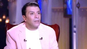 (حسين فهمي ومصطفى كامل) يهنئان (جيهان زكي) بتولي وزارة الثقافة