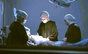 (صحاب الأرض).. دراما متقنة توثق شهادة إنسانية على فعل الأبالسة!