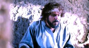 منذر رياحنة يوضح حقيقة إصابته خلال تصوير مسلسل (أبطال الرمال)