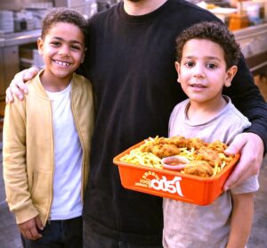 علي عبد الرحمن يكتب: (السوشيال) بين الخير والشر والتشريعات